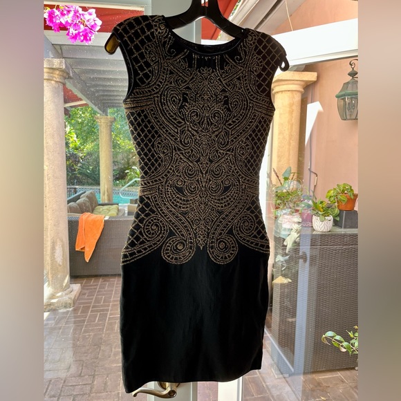 RVN Abstract Jacquard Mini Dress - Picture 6 of 9